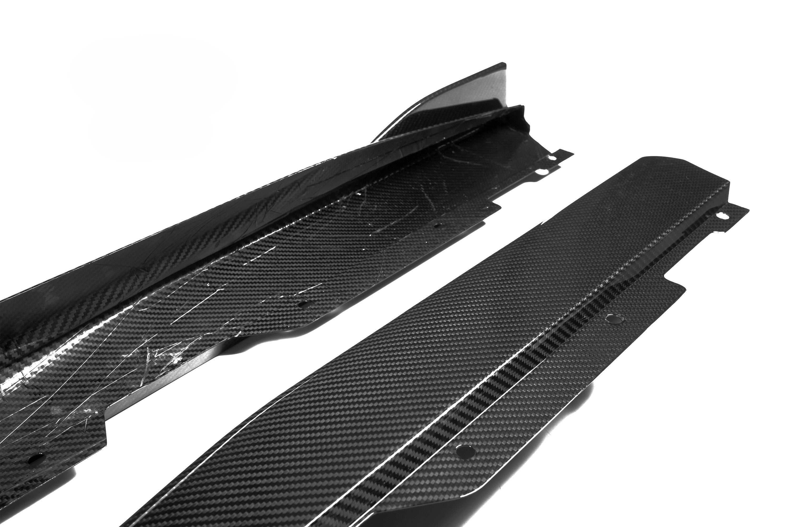 Performance dry carbon side skirts G26