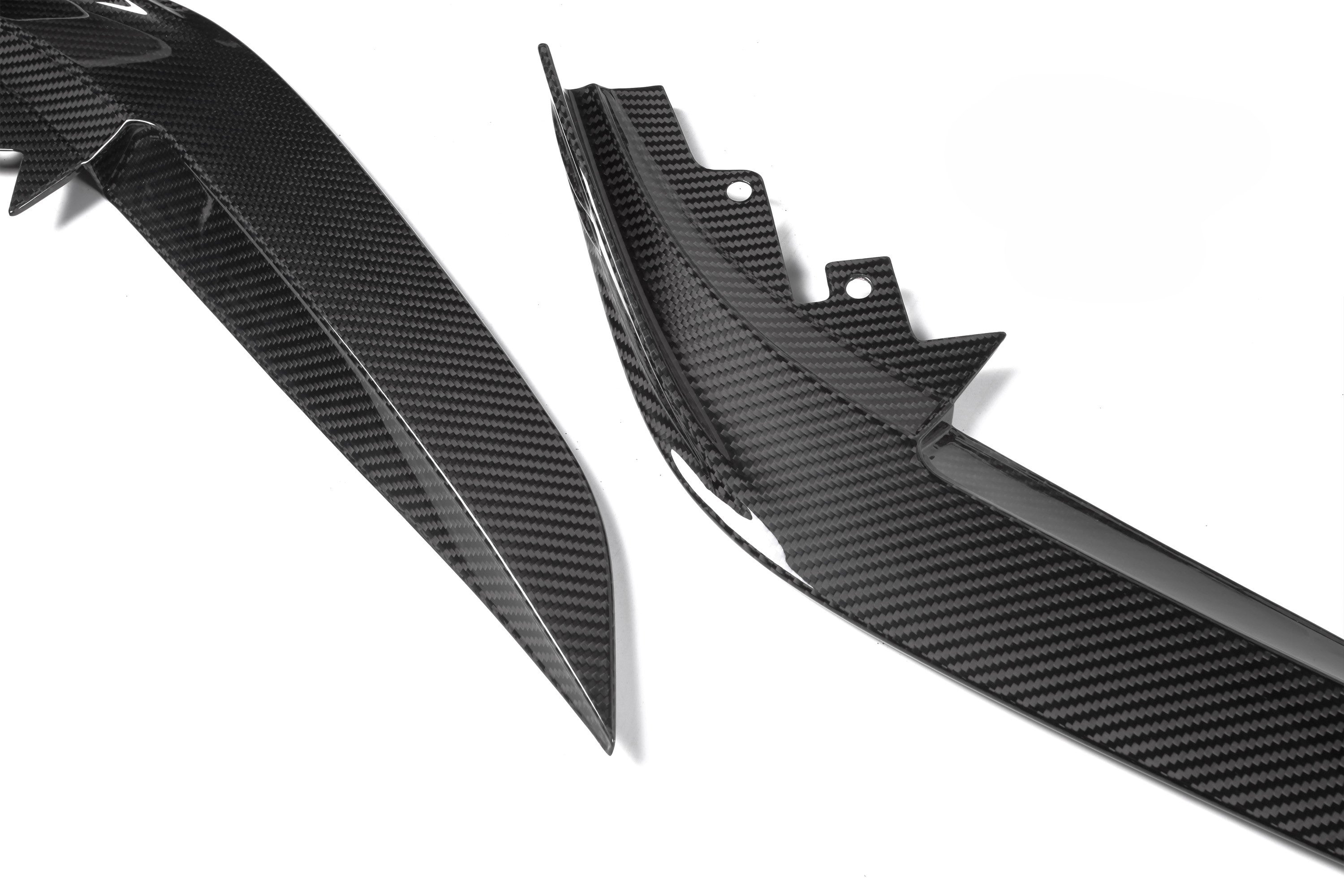 Sporty carbon fiber front lip G26