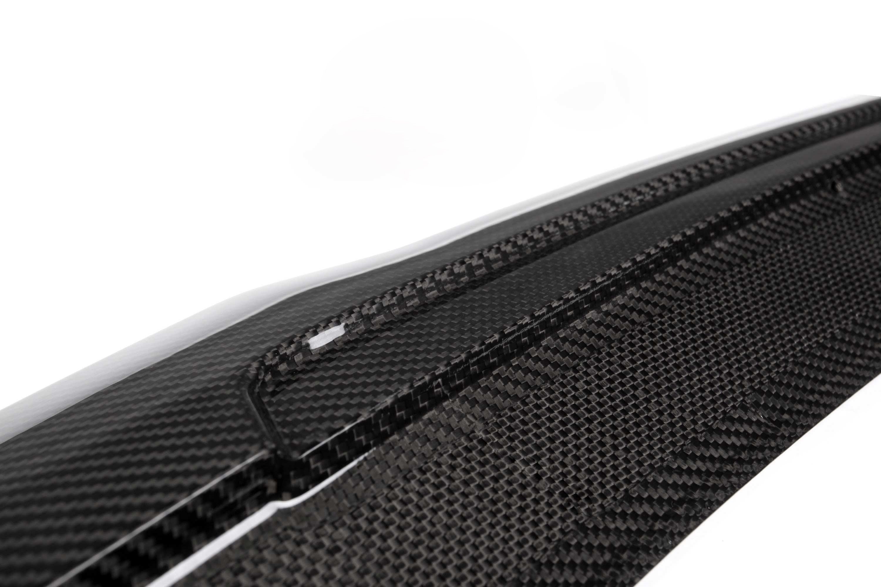 high-quality F10 PSM Style Dry Carbon spoiler