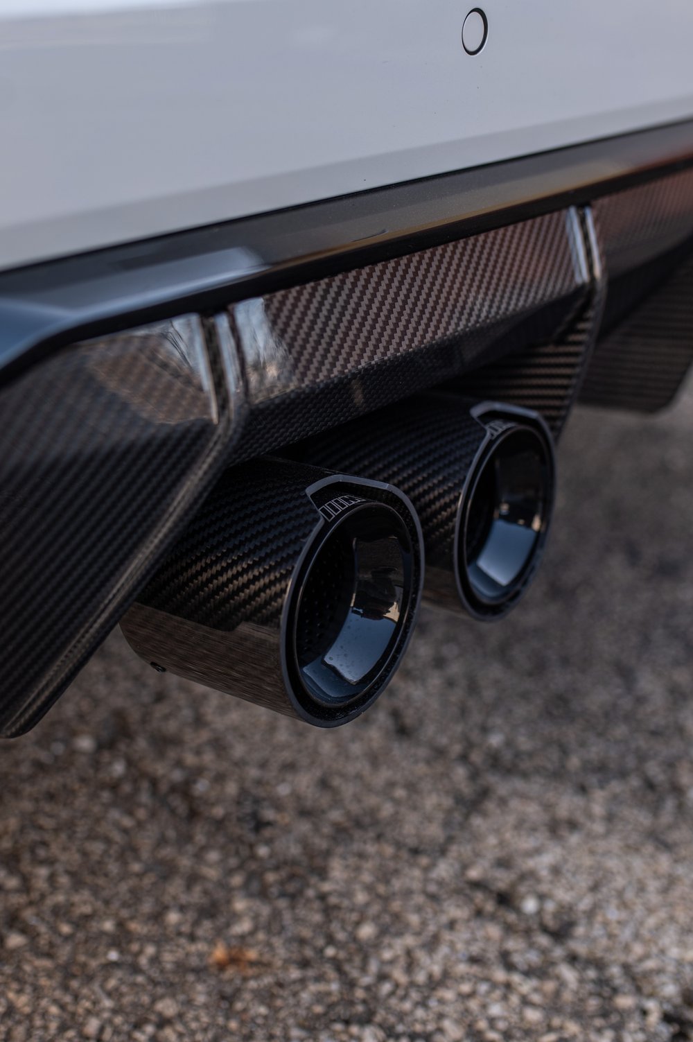 G8X black out carbon exhaust accents