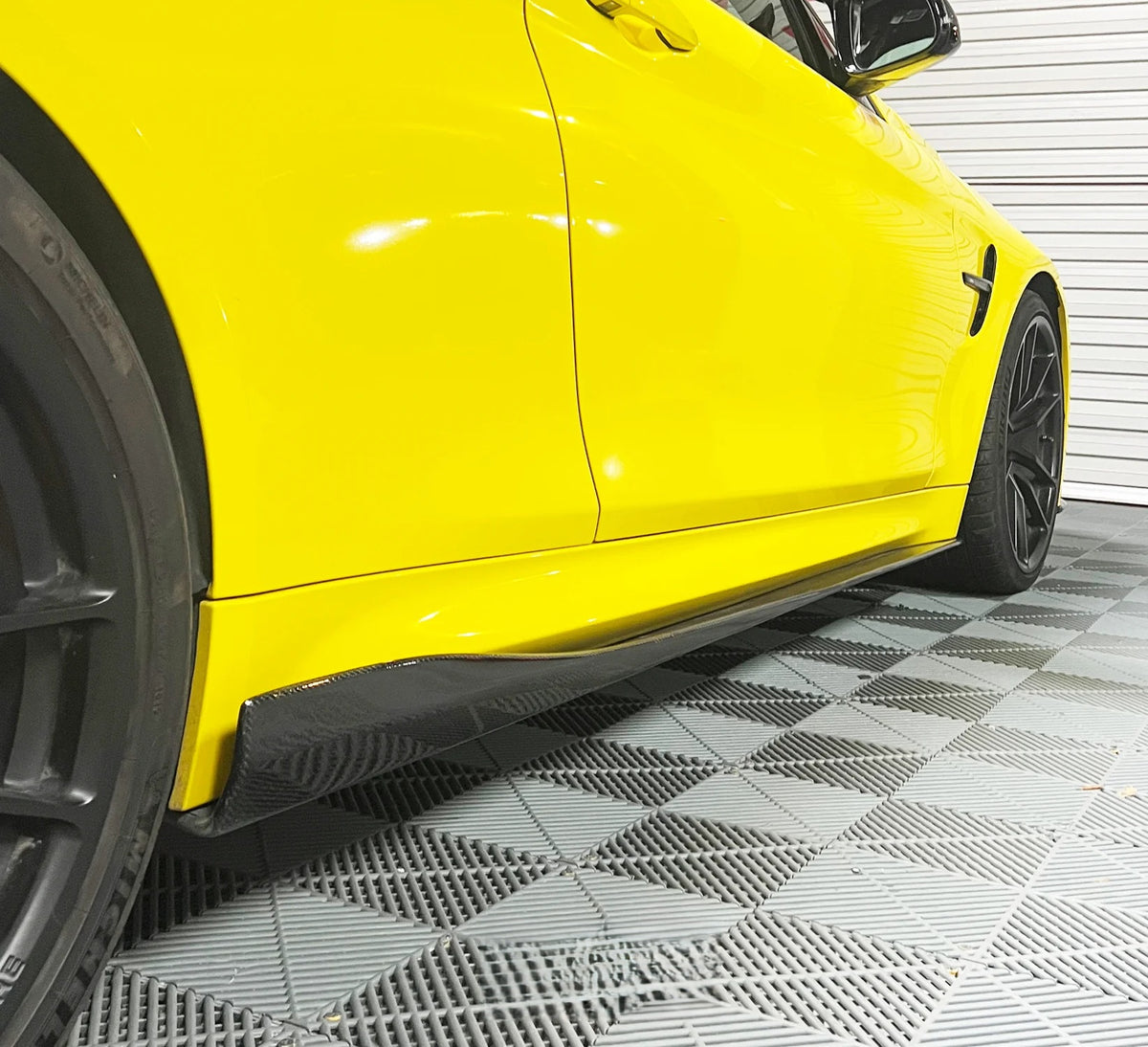 F8X RZ Style Dry Carbon Fiber Side Skirts
