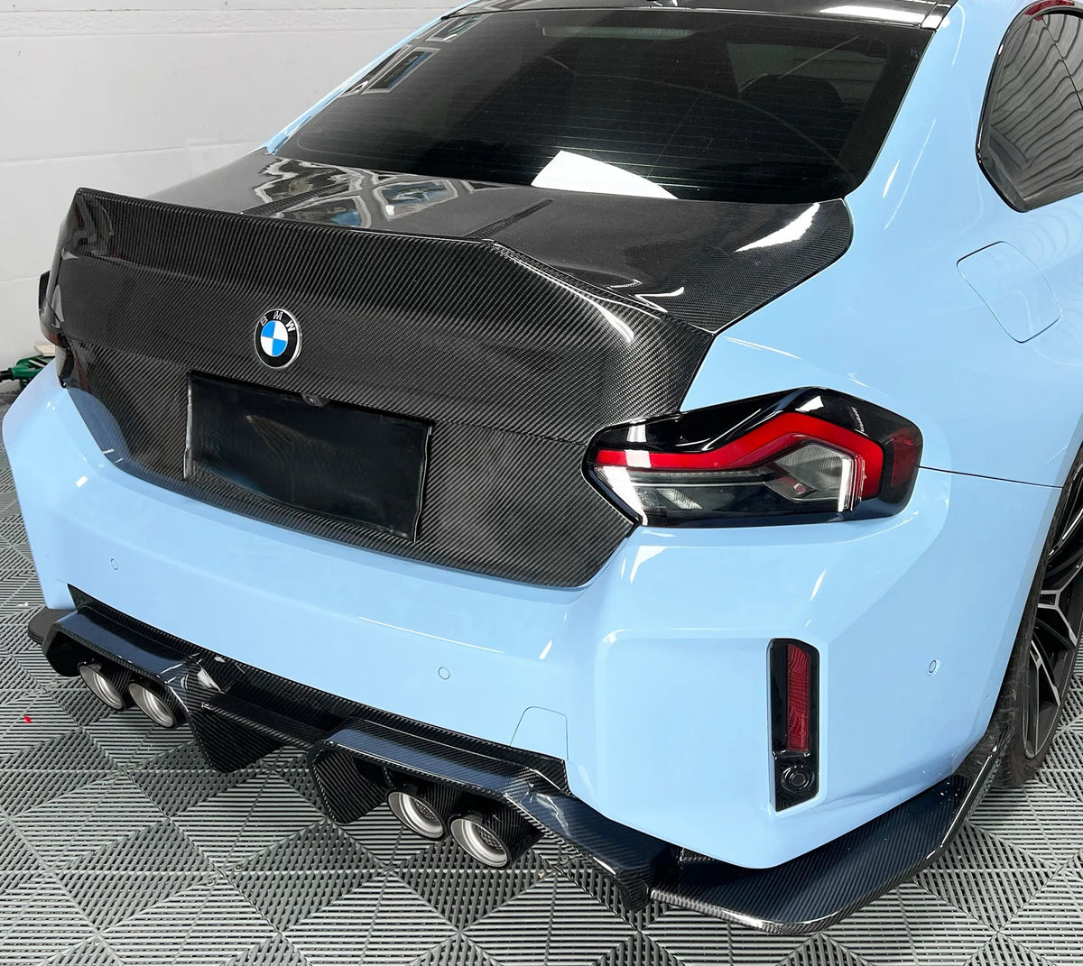 G87 M2 V4 Style Dry Carbon Fiber Diffuser
