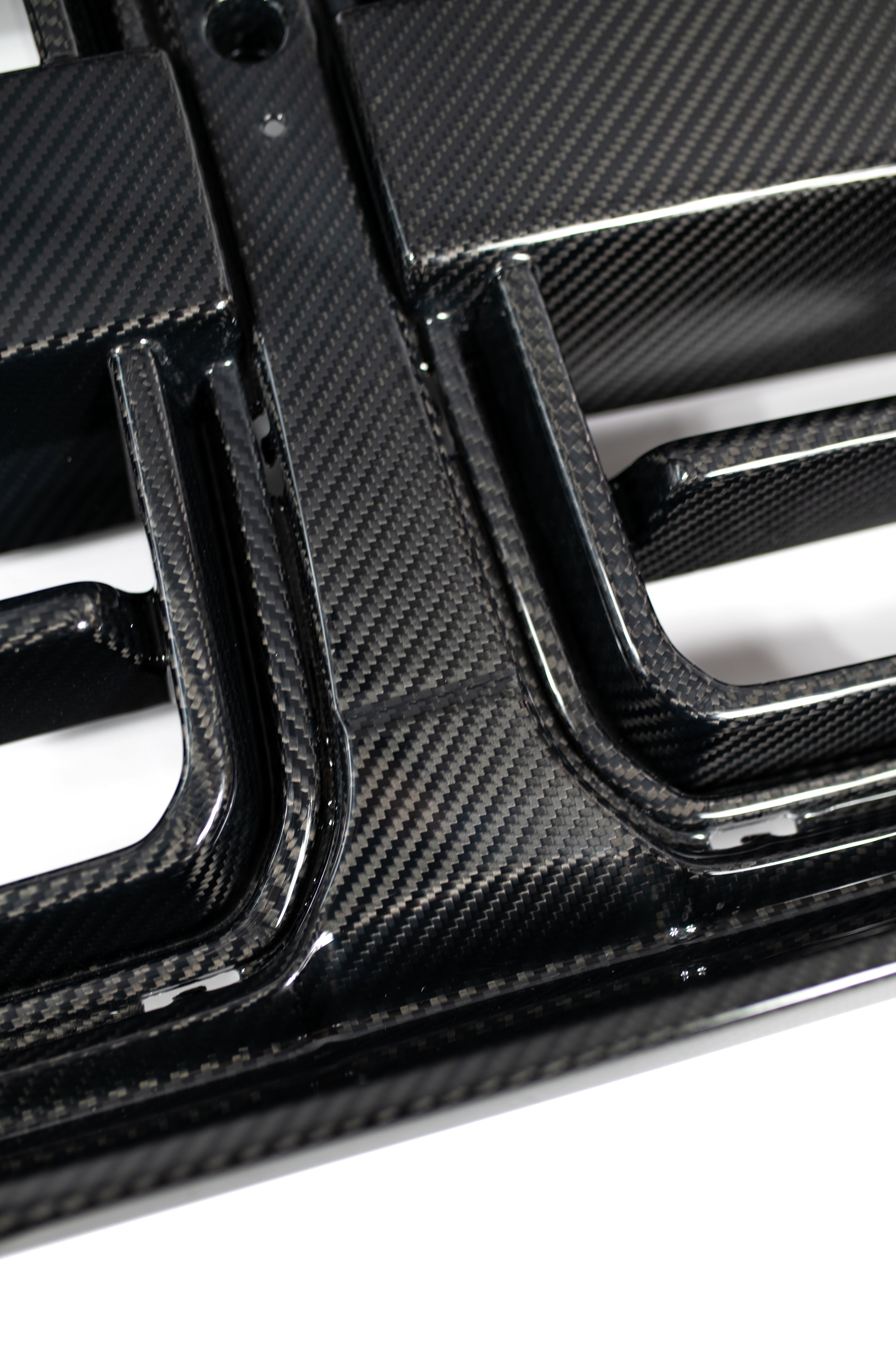 Dry carbon fiber front grill G8X