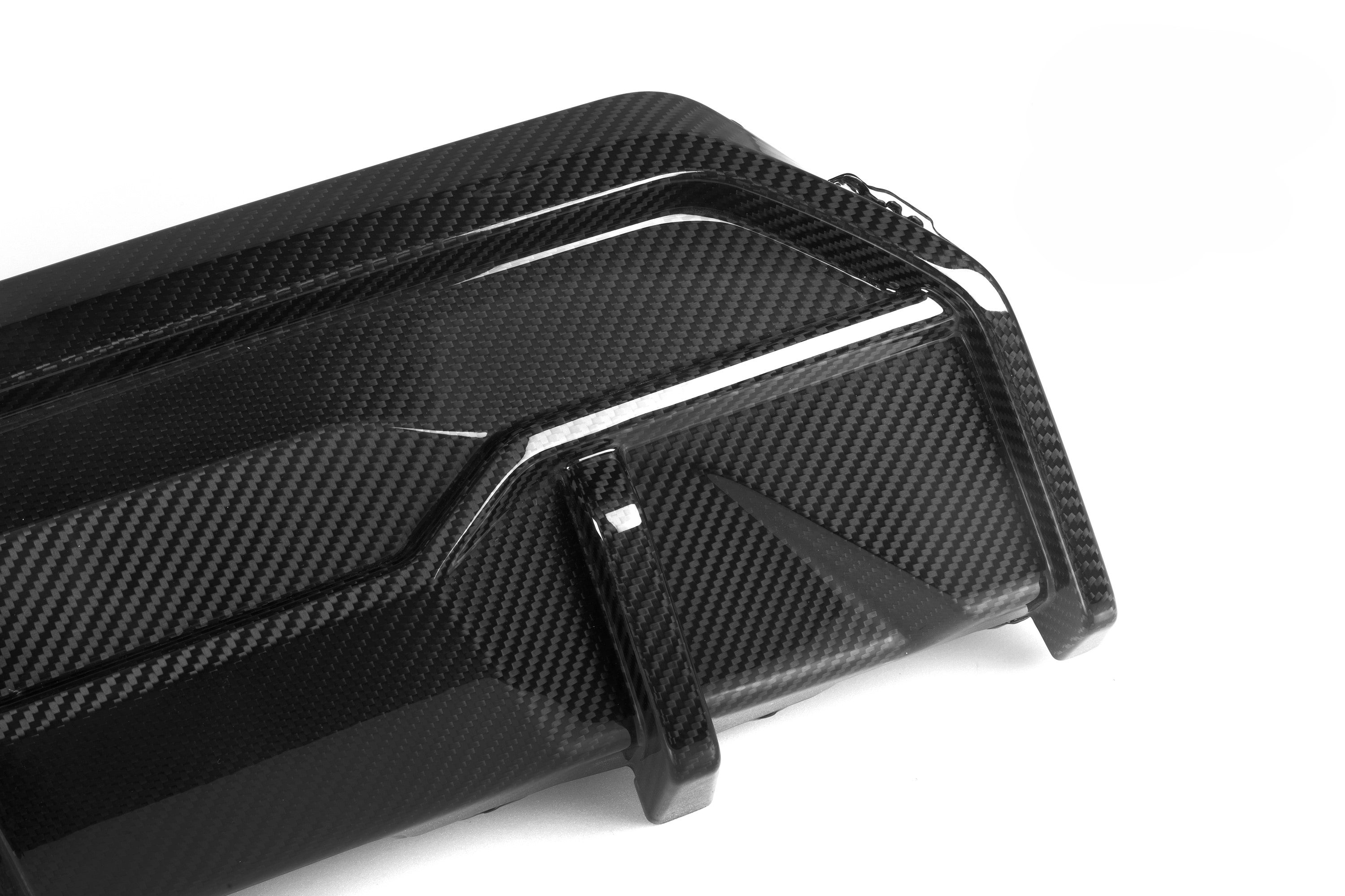 G42 LCI dry carbon diffuser