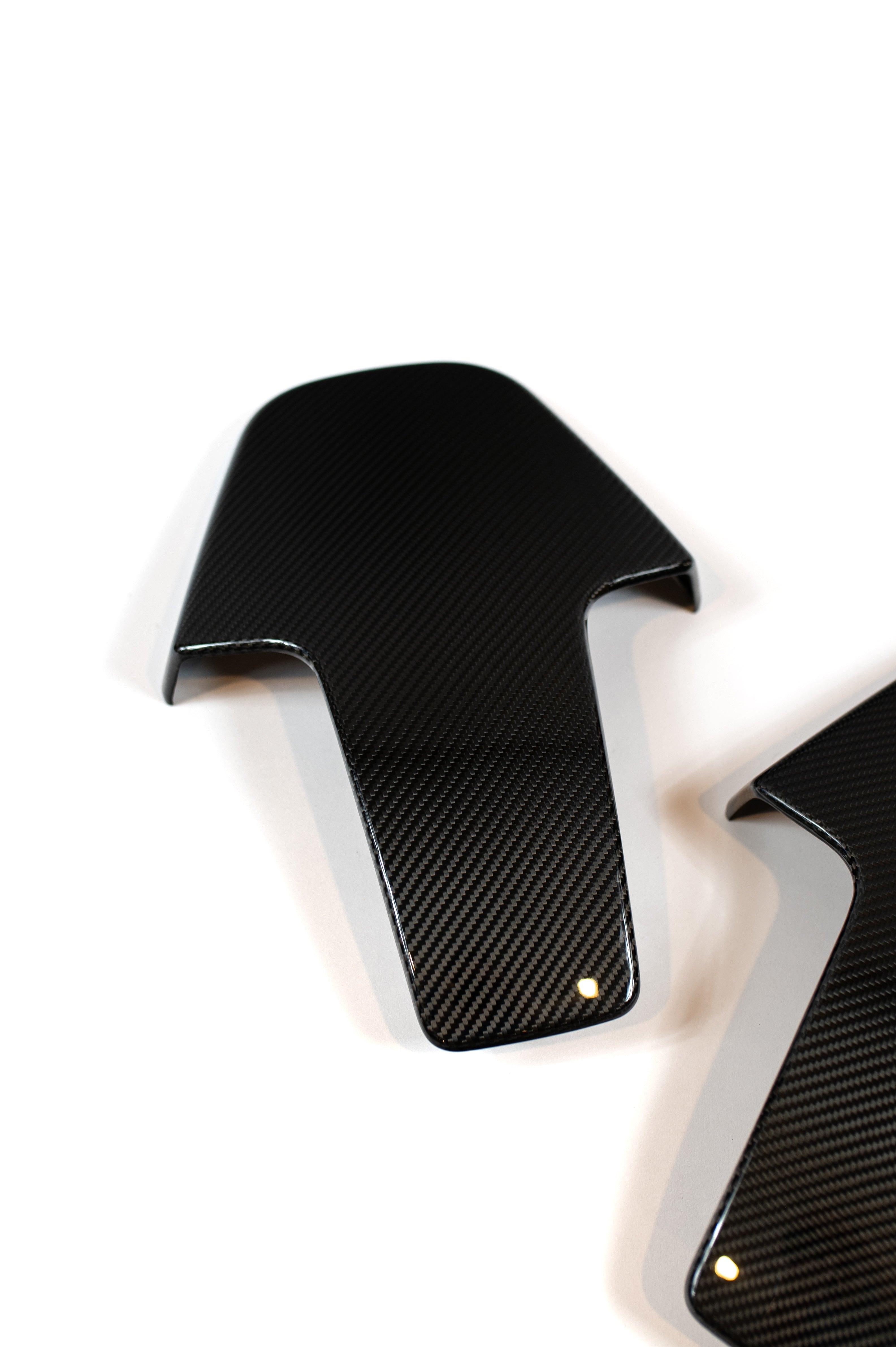 Custom carbon fiber headrest covers G8X