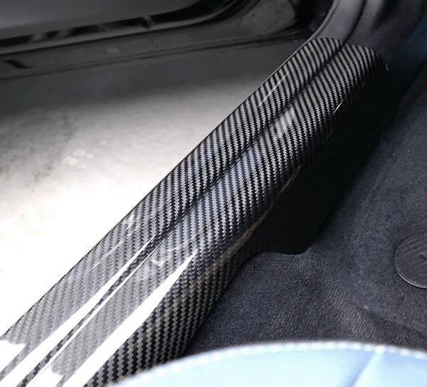 G87/G42 Dry Carbon Fiber Door Sill Trim