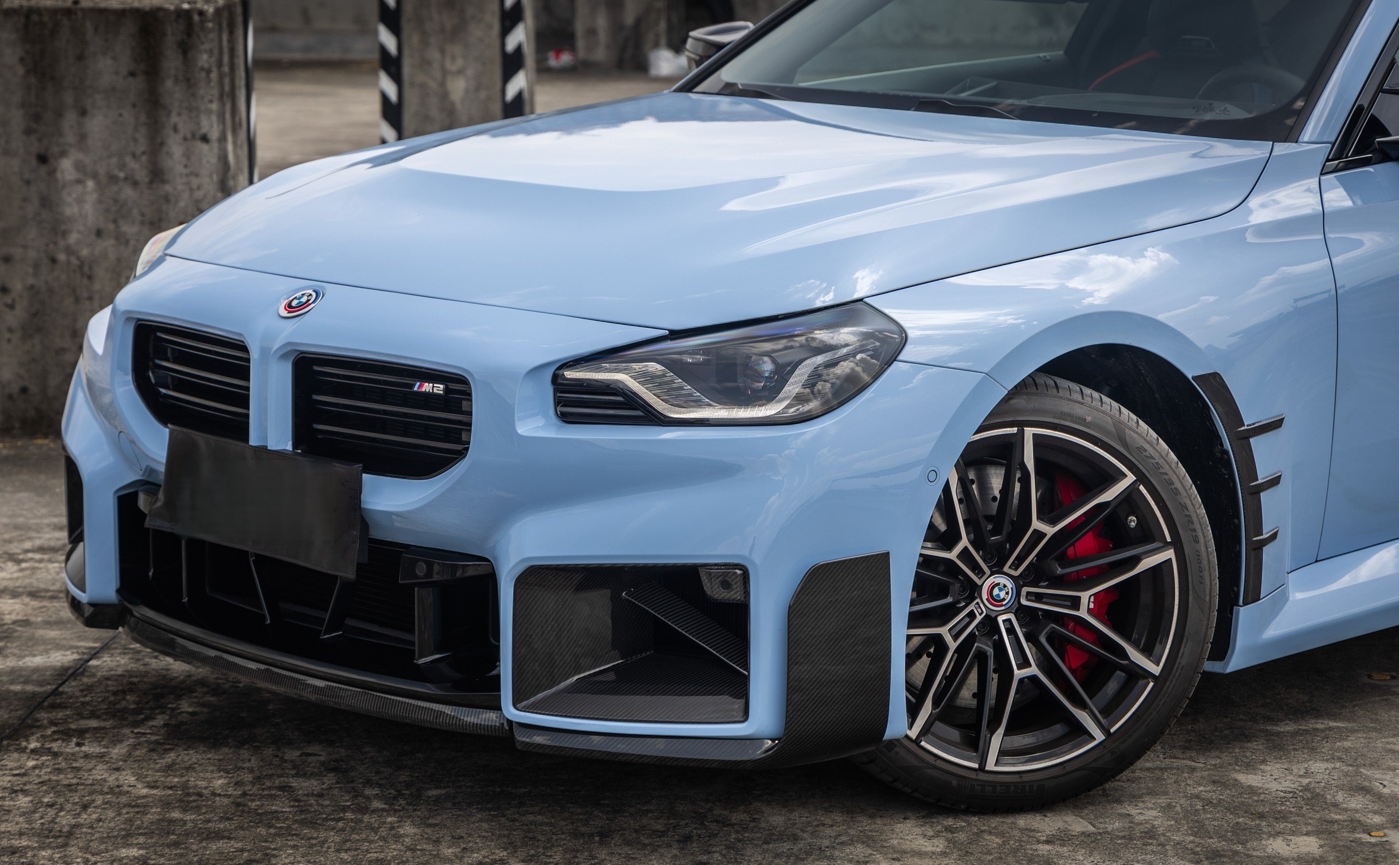 M2 G87 Coupe MP Style Dry Carbon Fiber Front Side Spats