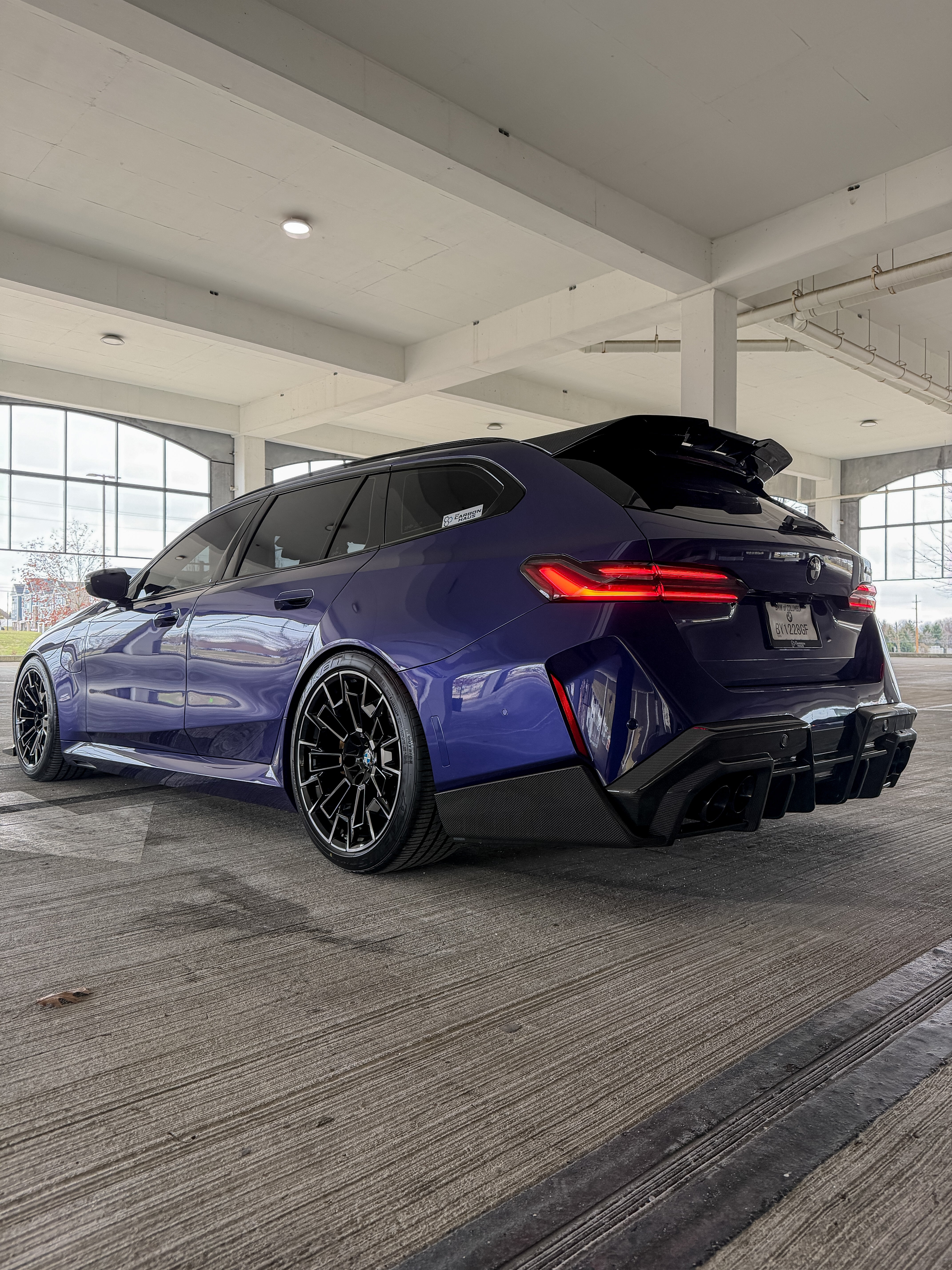 G99 M5 SQ Style Dry Carbon Fiber Roof Spoiler