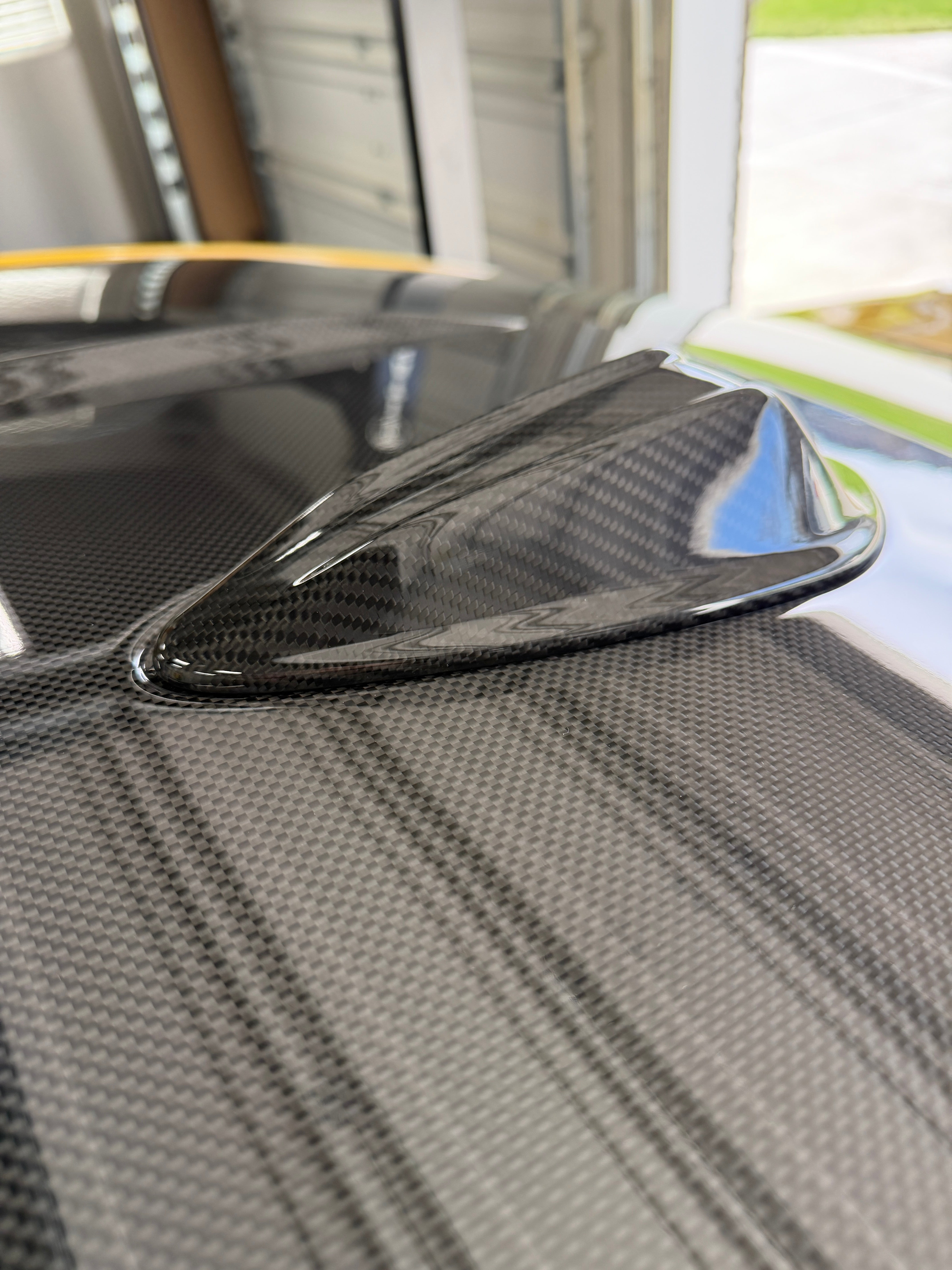 G20/G8X OEM Style Dry Carbon Antenna Cover