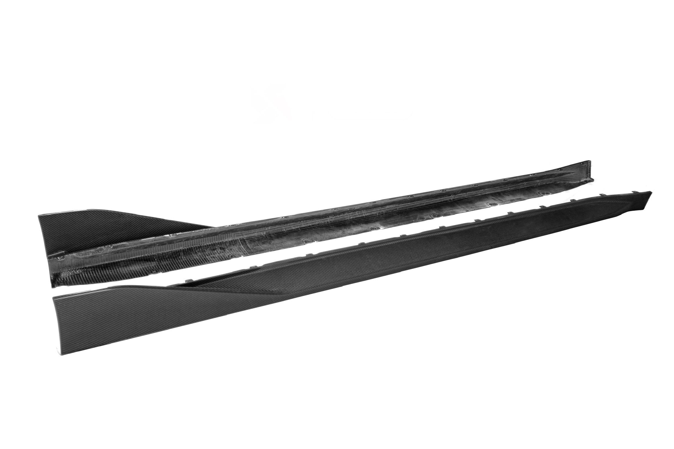 Dry carbon fiber side skirts G8X