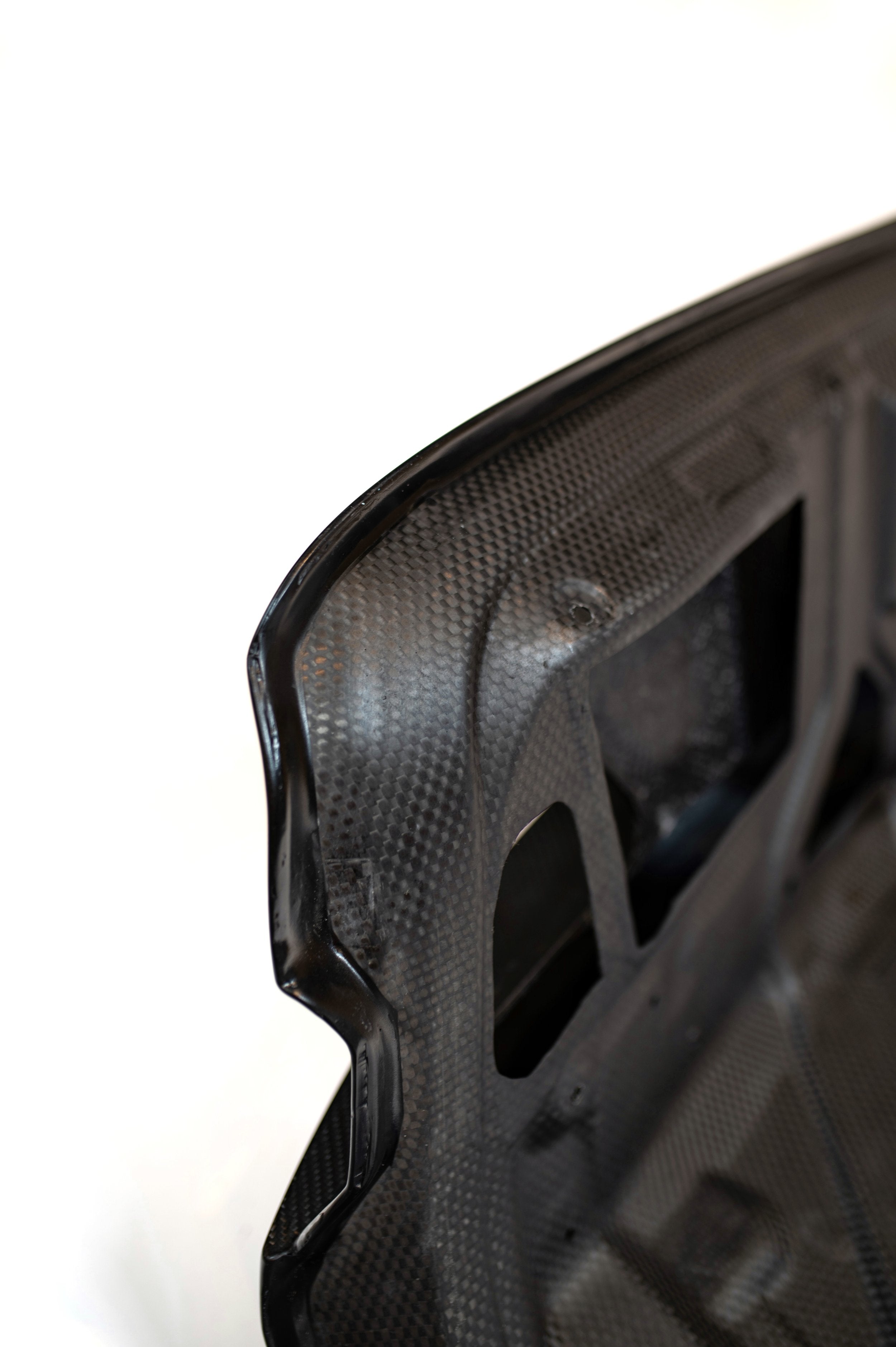 Dry carbon CSL trunk for G8X