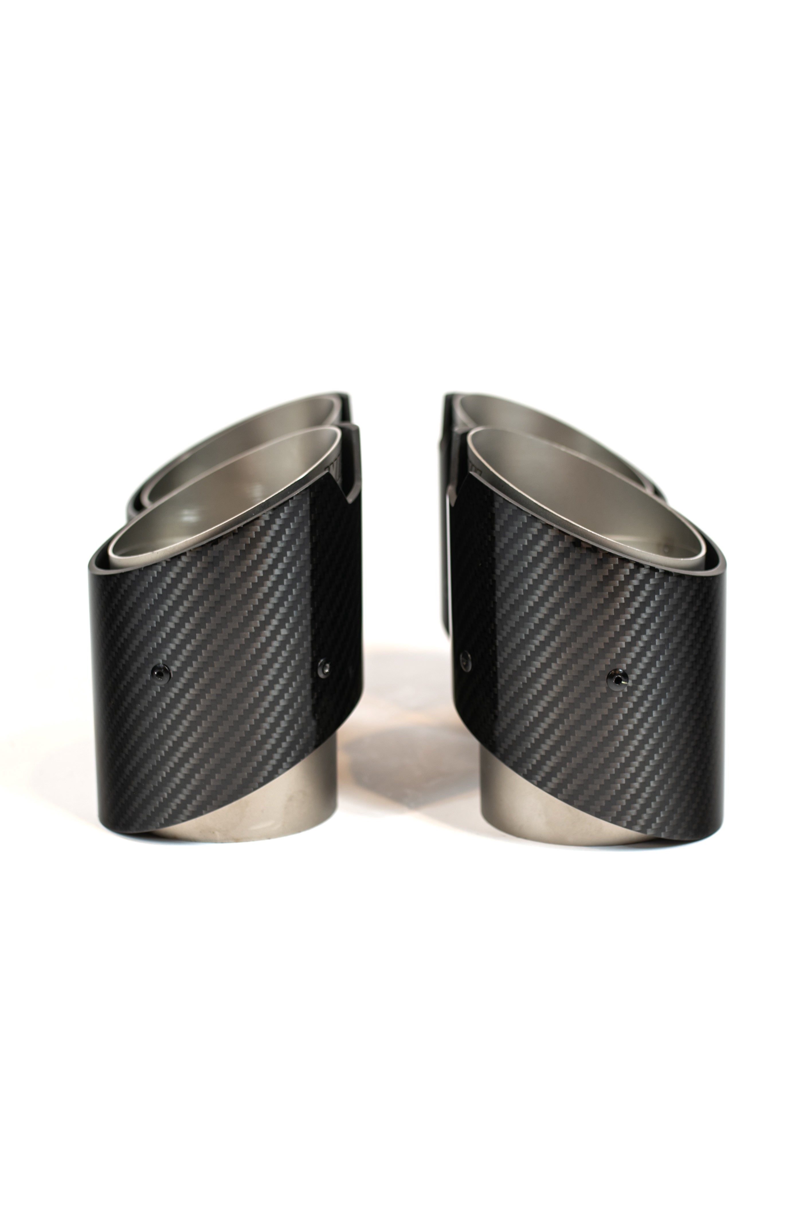 Dry carbon slanted exhaust tips for G8X