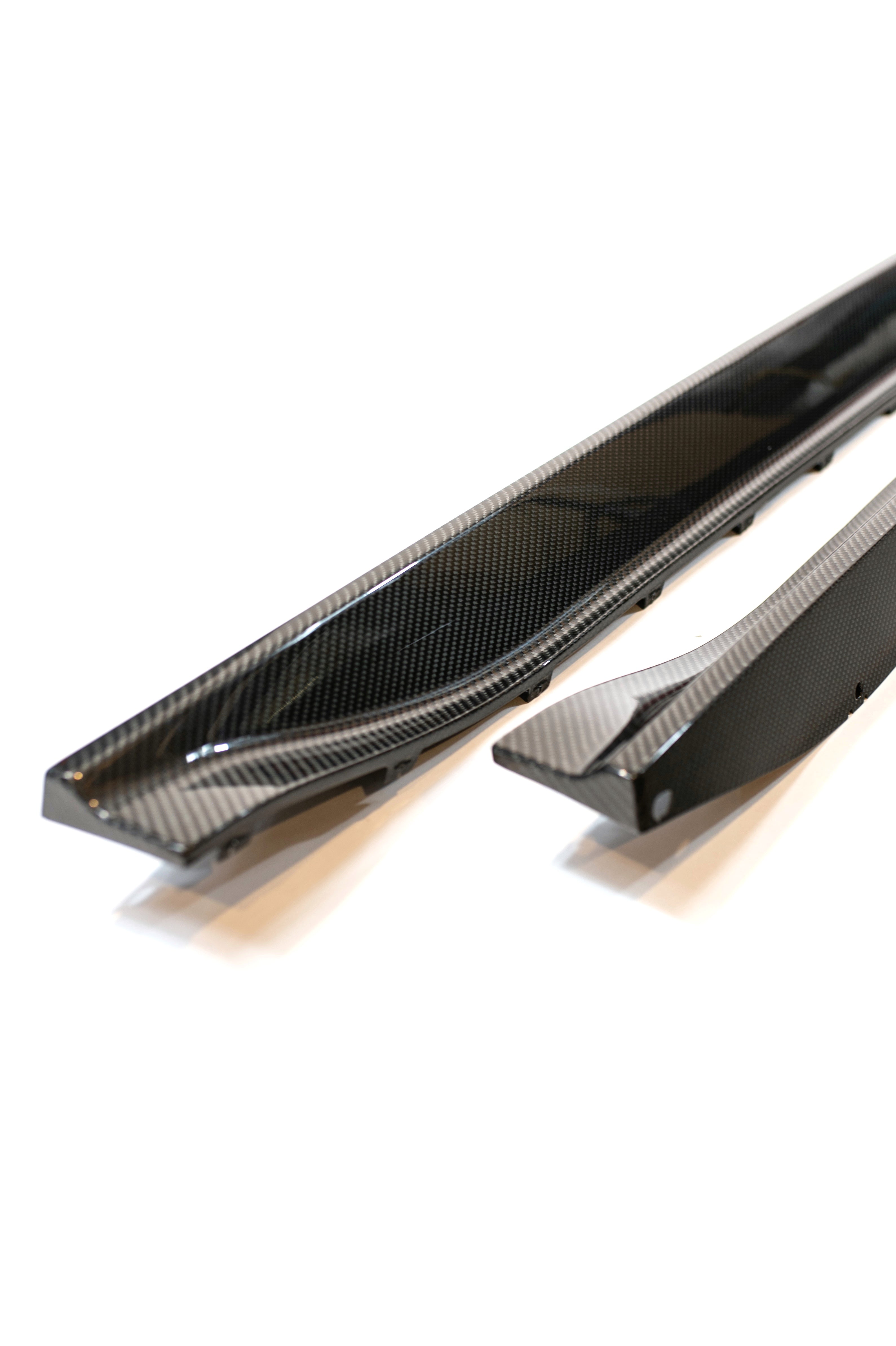 G8X performance carbon fiber side skirts