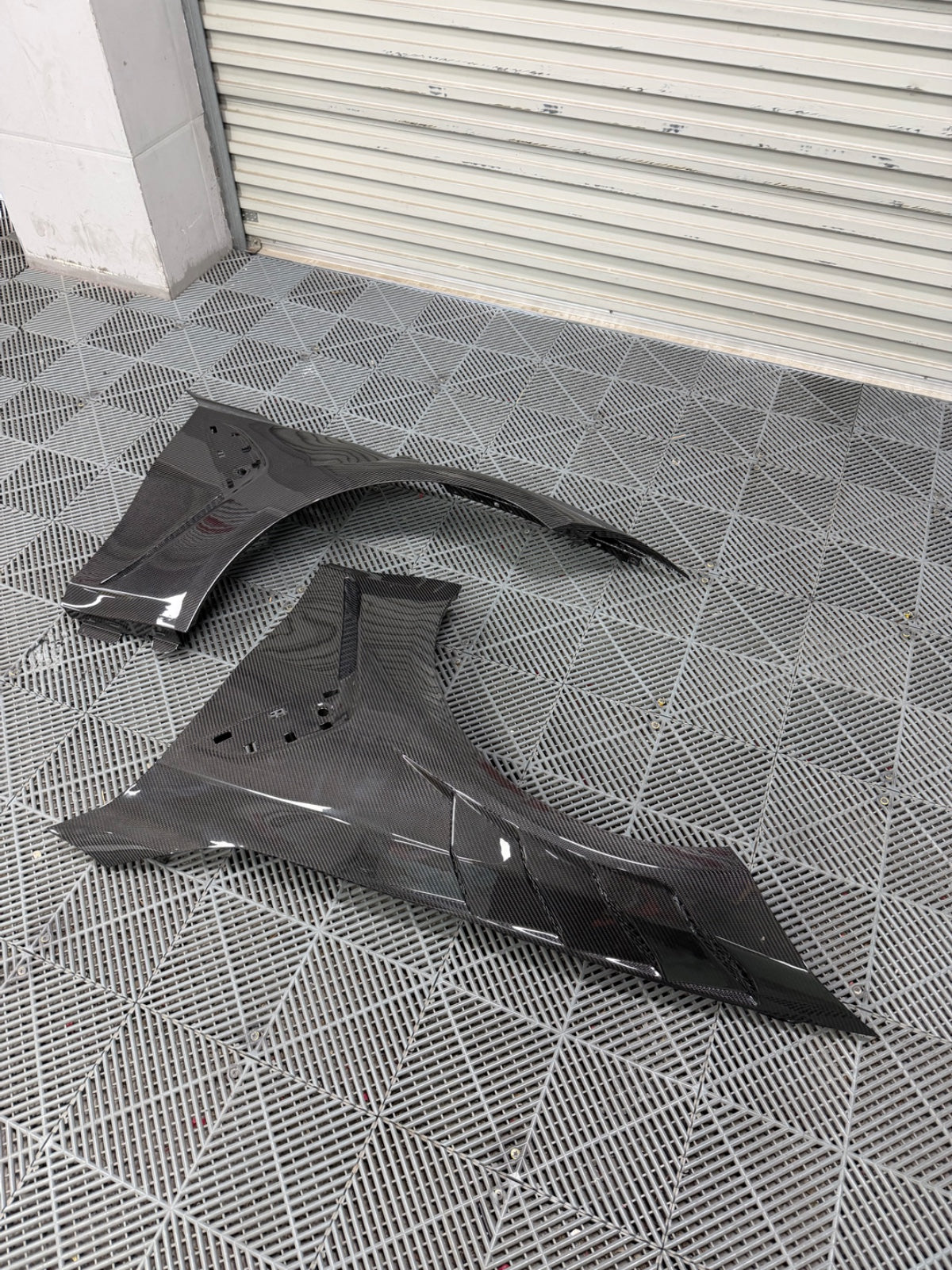 G80 Dry Carbon Fiber V1 Fenders