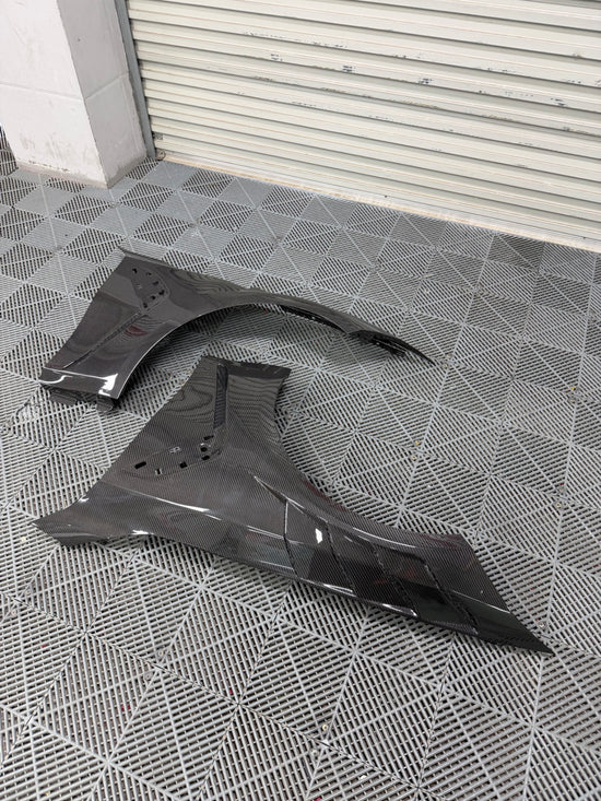 G80 Dry Carbon Fiber V1 Fenders